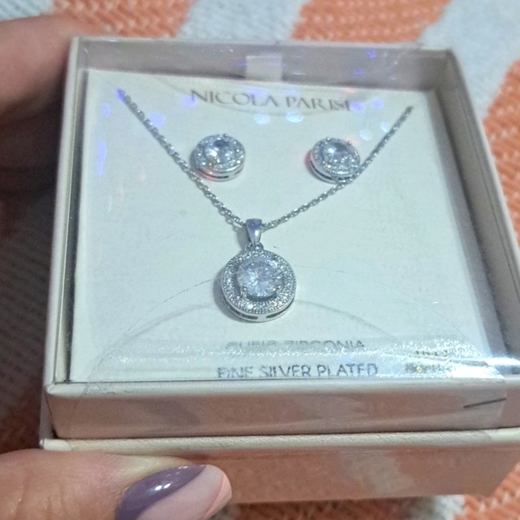 NEW NICOLA PARISI FINE SILVER PLATED CUBIC ZIRCONIA SET - Picture 3 of 6